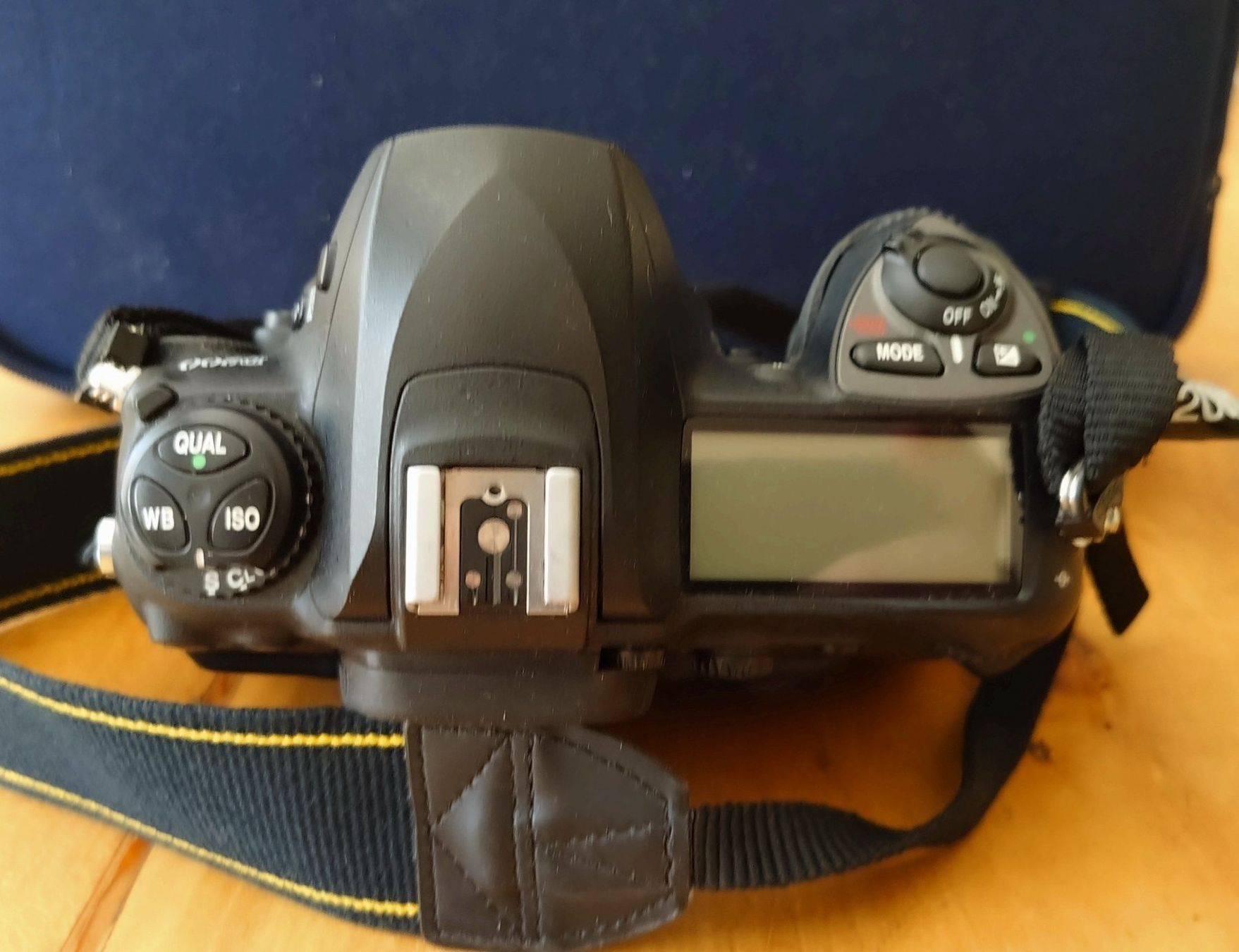 Nikon Appareil photo: NIKON D200 Body ohne Zubehör – D'occasion à Allschwil par Swisstoybox 1