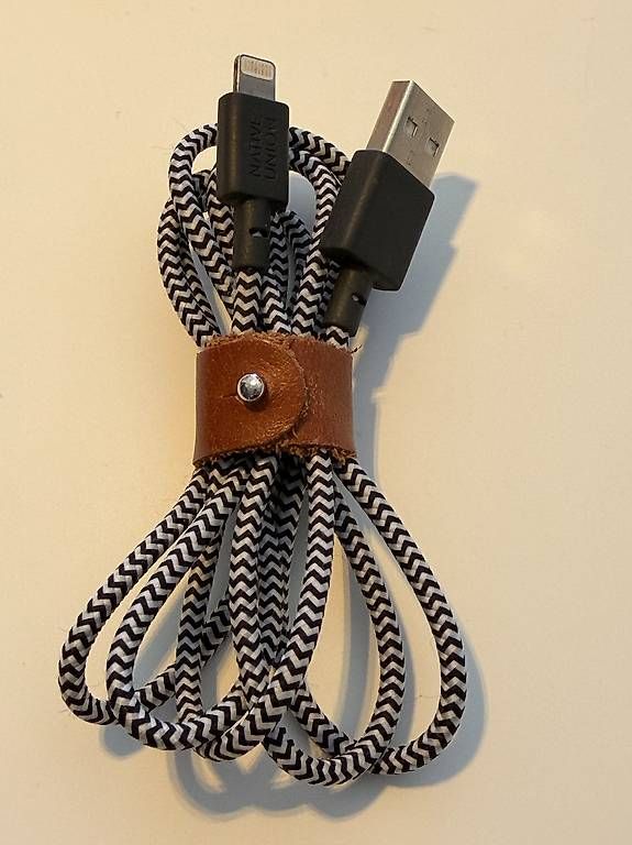 Cavi: Lightning Kabel von Native Union, gewebt + hochwertig, 1.4m – Usato da Stäfa venduto da wasser.lilie 3