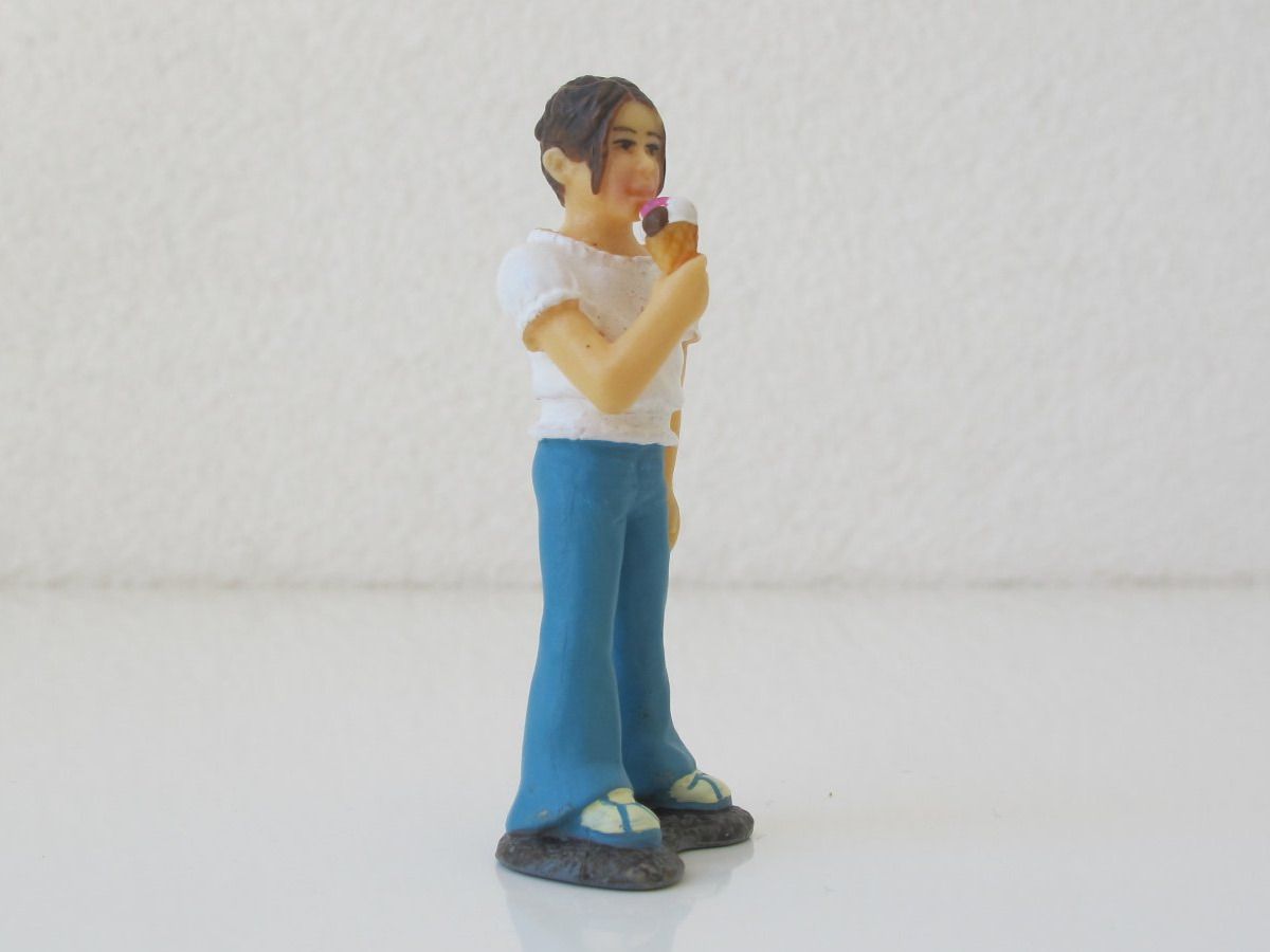 Schleich Statuette: Schleich 13440 Mädchen mit Eis – Usato da Vilters venduto da hedi00 1