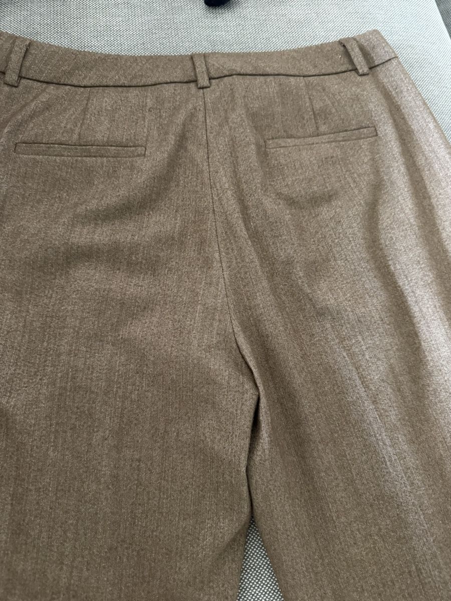 Pantaloni: Braune Stoffhose Gr. 40, warm & elegant – Usato da Winterthur venduto da ivule2000 9