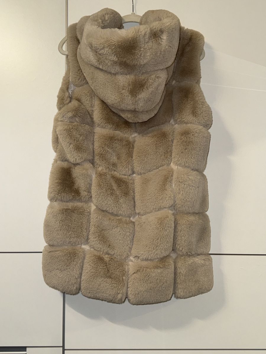 Gilets: KUNSTFELLWESTE MIT PATCHWORK – Neuf (Voir description) à Schlieren par kle_dis 1