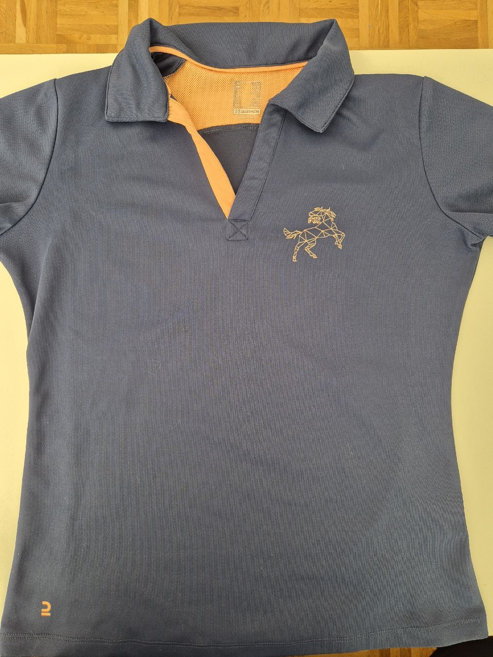 Blouses, T-shirts & Tops: Reitshirt – D'occasion à Thun par Reusserlis