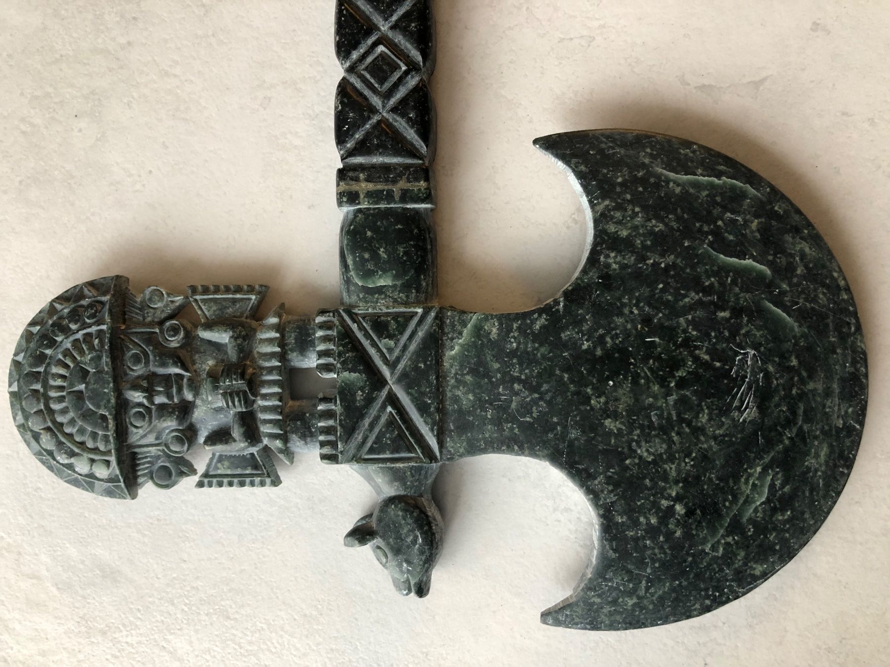 Sculture & Statue: Tomahawk, Granit /Marmor ? Länge 46 cm/ Breite 23 cm – Usato da Bassersdorf venduto da 1Morgenrot 1