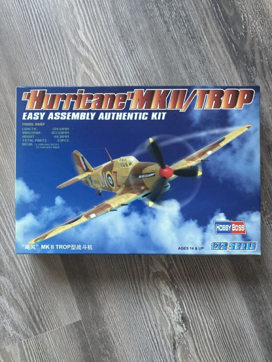 Kit di modellismo & Modellini statici: Hurricane MK-2/ Trop MIT SPECIAL DECALS – Nuovo e nell'imballaggio originale da Kloten venduto da CalcioNMore