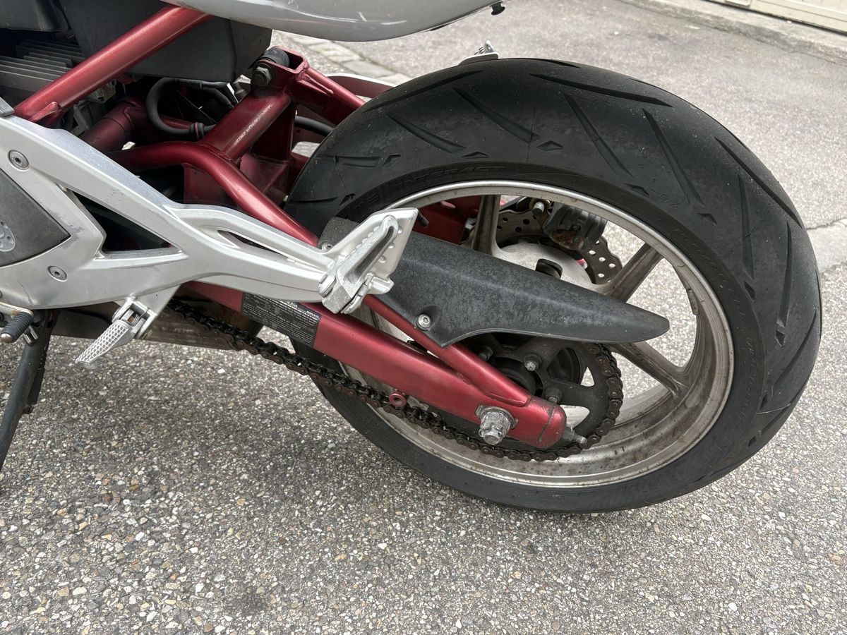 Kawasaki Strasse: Kawasaki ER-6N – Gebraucht aus Basel von Rikardo_1979 3