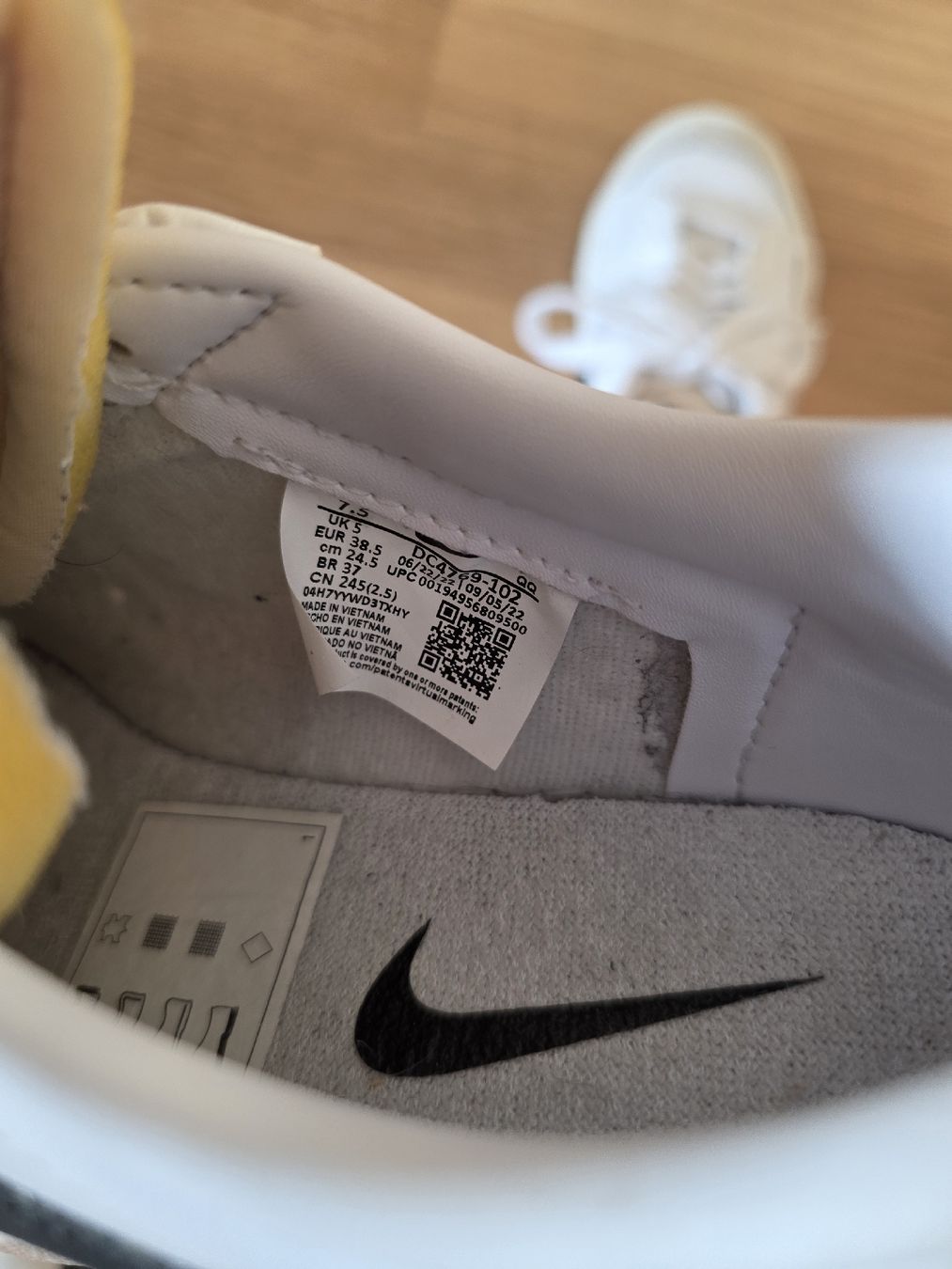 Nike Chaussures hommes: Nike Blazer '77 Low / Gr. 38.5 – D'occasion à Rheinfelden par Julanna 4
