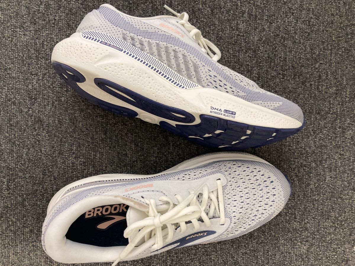 Brooks Scarpe da donna: Adrenaline GTS 24  – Usato da Zürich venduto da itr_9byj 1