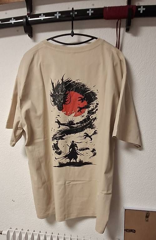 T-shirts: T-shirt crème  – Neuf avec emballage d'origine à Martigny par Pict6