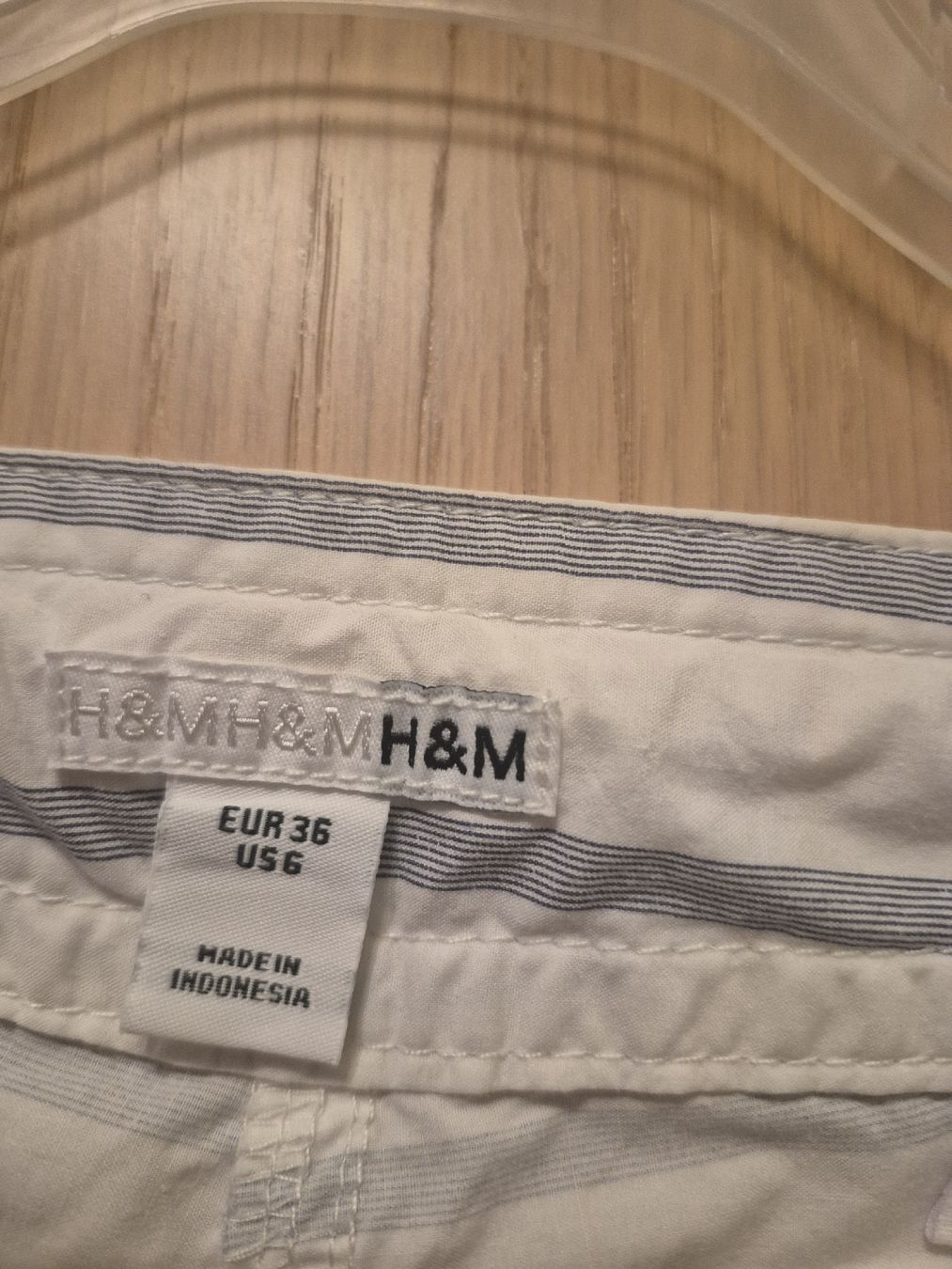 H&M Pantaloni: hose – Usato da Pfaffnau venduto da gologoldun1953 3