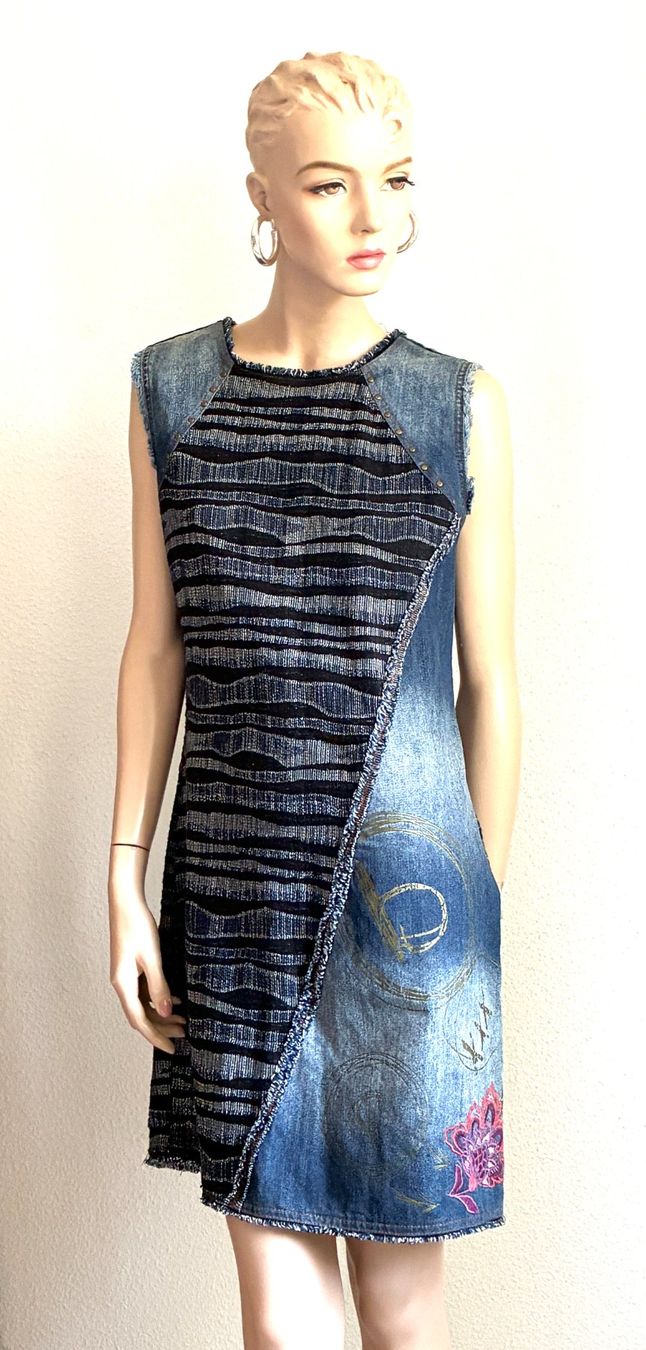 Desigual Vestiti: DESIGUAL Denim Kleid in Blau – Usato da Kloten venduto da Nephty