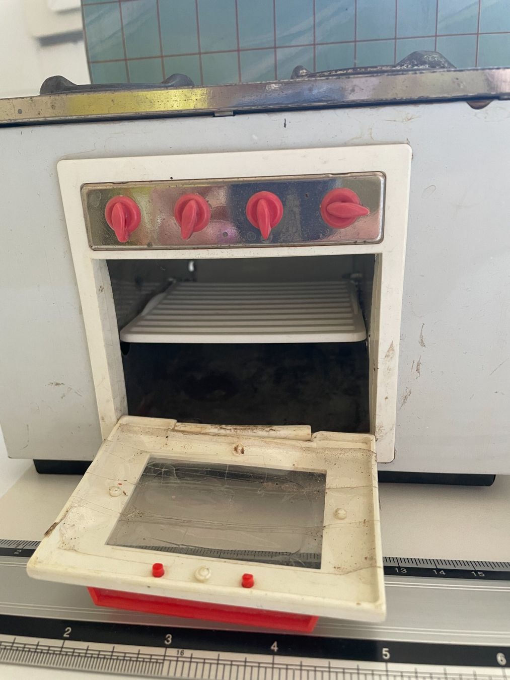 Giocattoli: Vintage Mini-Kinderküche – Usato da Zürich venduto da Hydraulio 1
