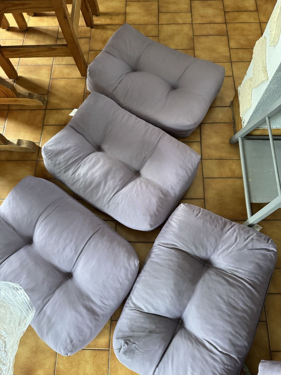 Cuscini: Lots coussins palettes 2 grands 4 petits – Usato da Veyrier venduto da kimedovapa 2