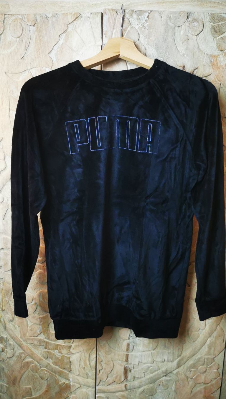 Puma Pullover & Sweatshirts: Schwarzer Puma Samt Pullover / Sweatshirt / Velvet - XS – Gebraucht aus Wettingen von JasminL92-2
