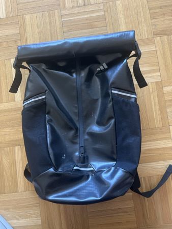 Adidas Rucksack schwarz Roll-Top mit Laptopfach gebraucht