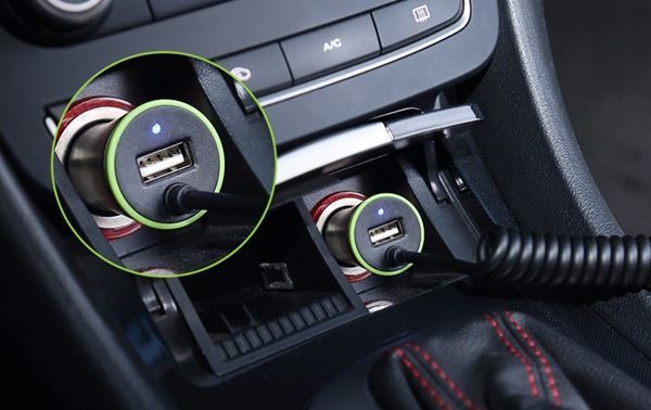 Caricabatterie: Universal Micro USB Auto Ladegerät – Nuovo e nell'imballaggio originale da Unterägeri venduto da RmOnline 3