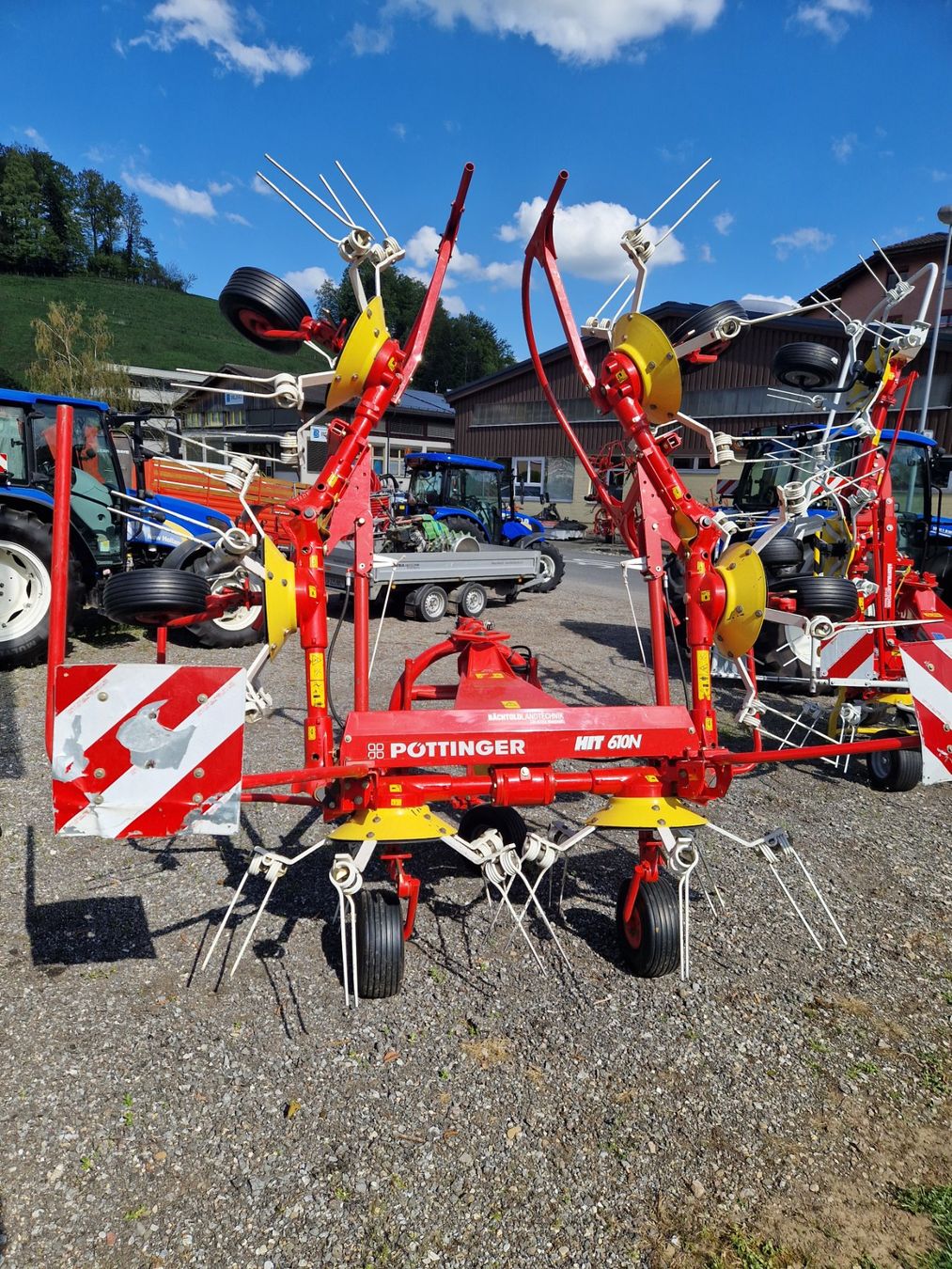 Tutte le macchine: Kreiselheuer Pöttinger HIT 610 N – Usato da Menznau venduto da 6122 4