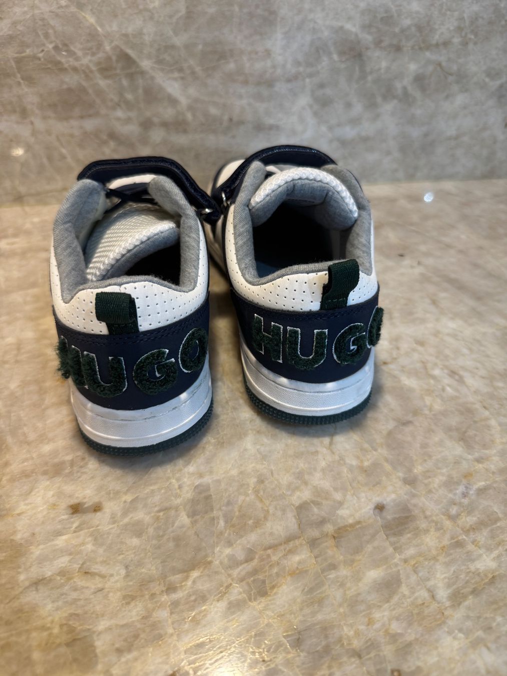 Hugo Boss Scarpe per ragazzi: Basket Hugo Boss T37 – Usato da Conches venduto da chn_hgl6 5