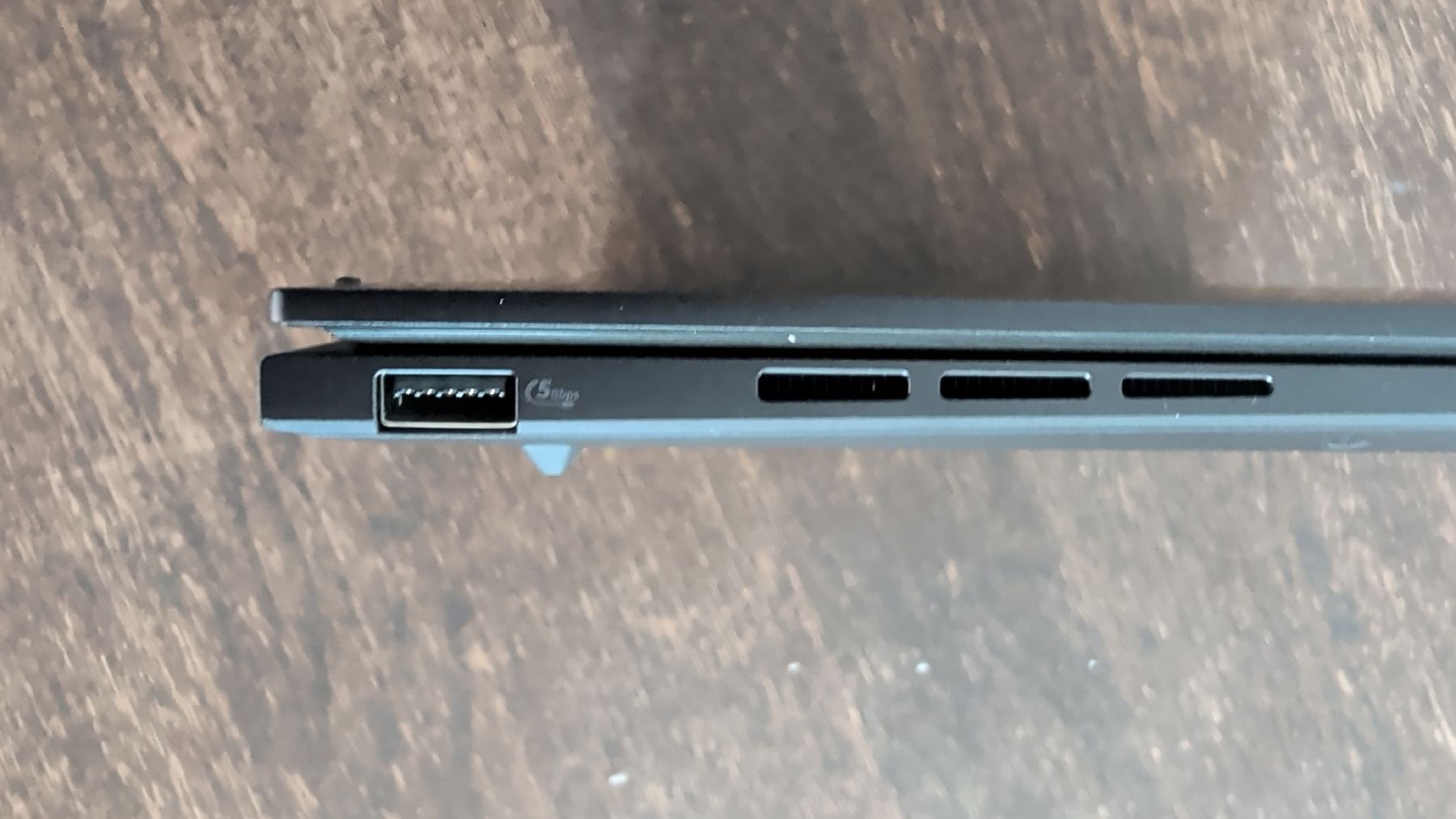 Asus Notebooks: ASUS Zenbook 14: Ryzen 7 8840HS, 16GB RAM, 1TB SSD – Gebraucht aus Düdingen von olibodmer 7