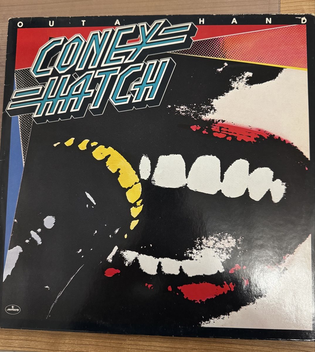 Dischi in vinile: Coney Hatch "Outa Hand" Vinyl LP, 1983 – Usato da Tuggen venduto da Ainslie-Man