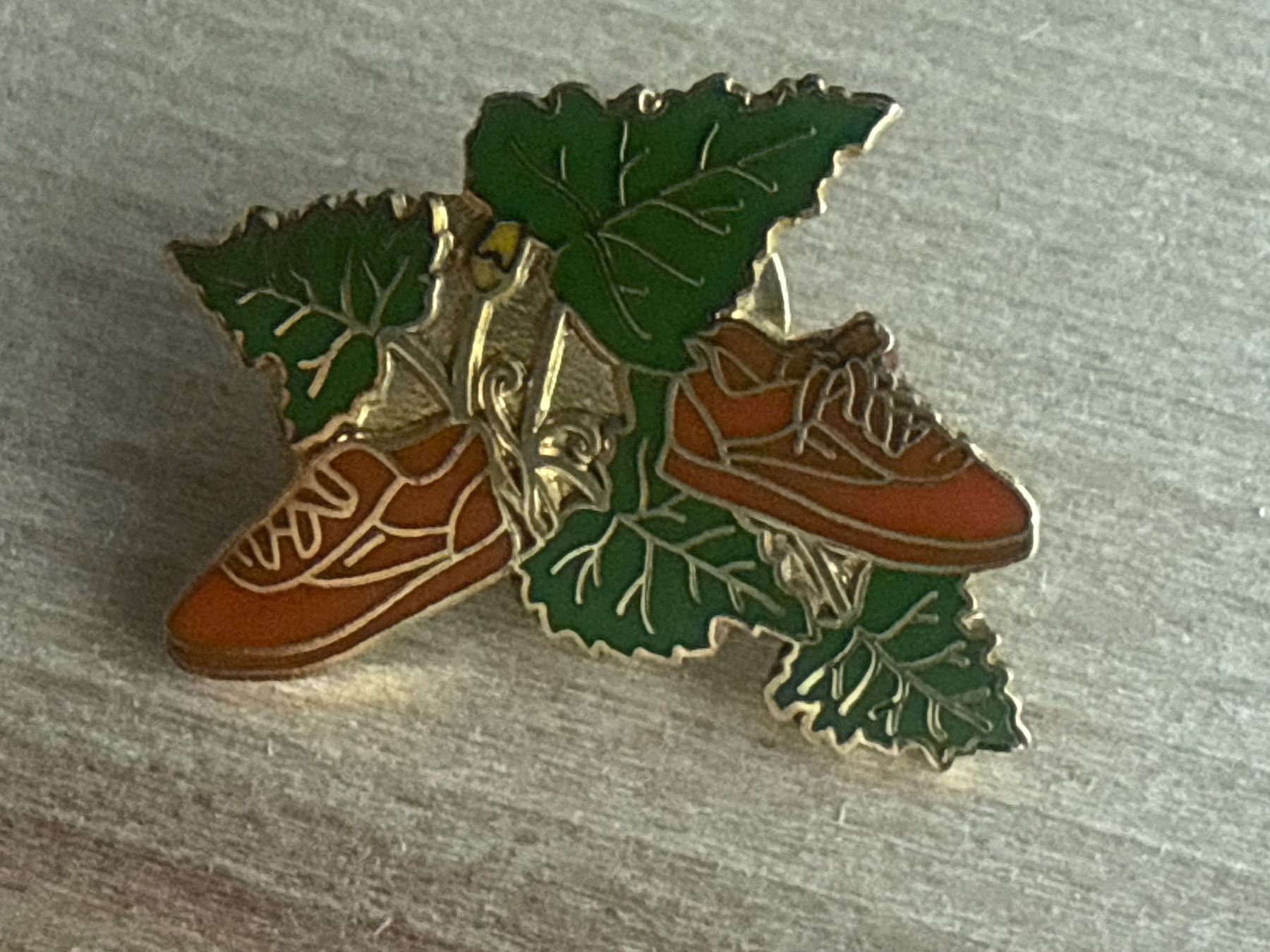 Placchette & Badge: Pin – Usato da Glattbrugg venduto da Schweigmatt