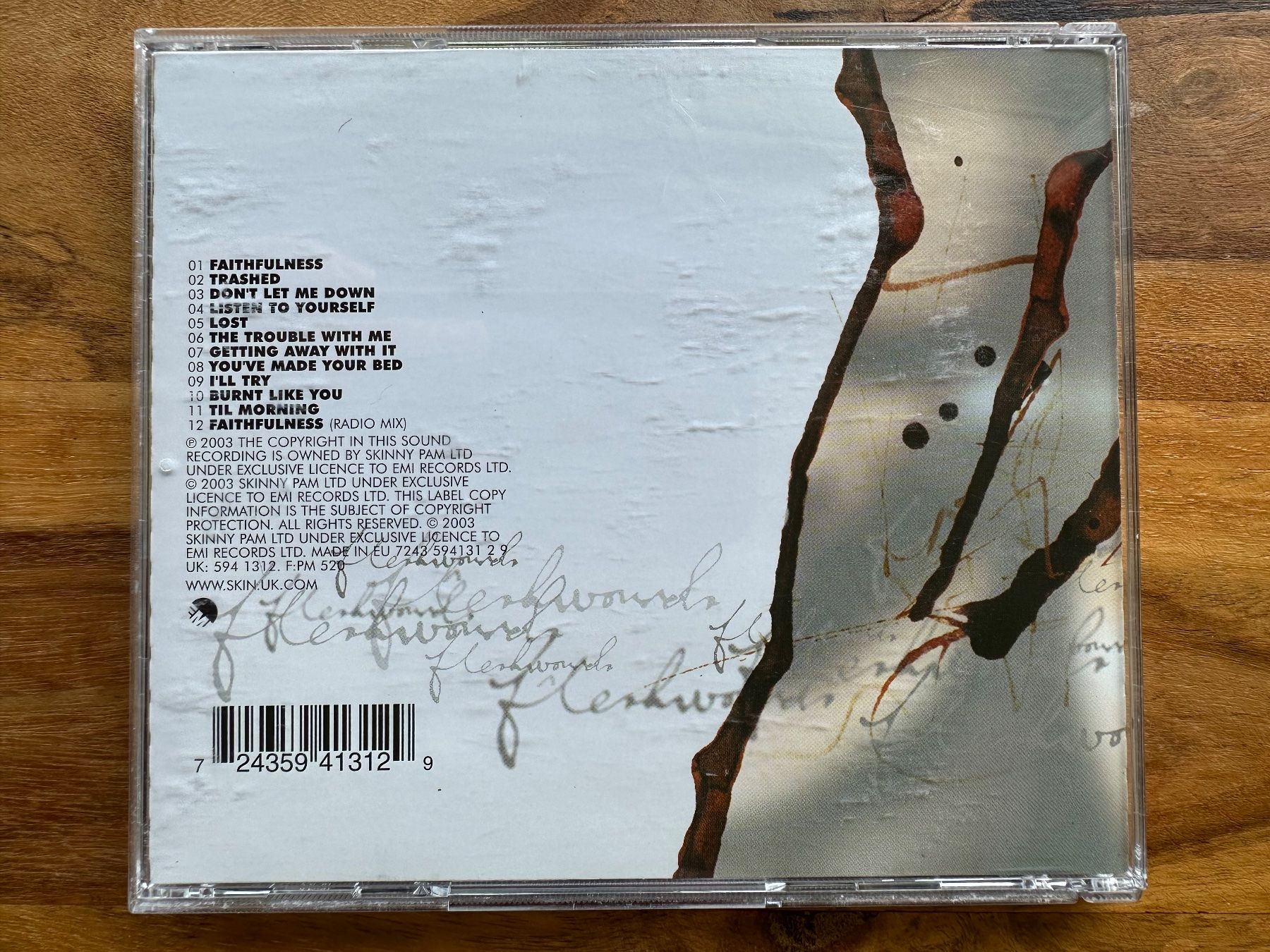 CD: Skin - Fleshwounds – Usato da Horgen venduto da flyingpenguin2000 2