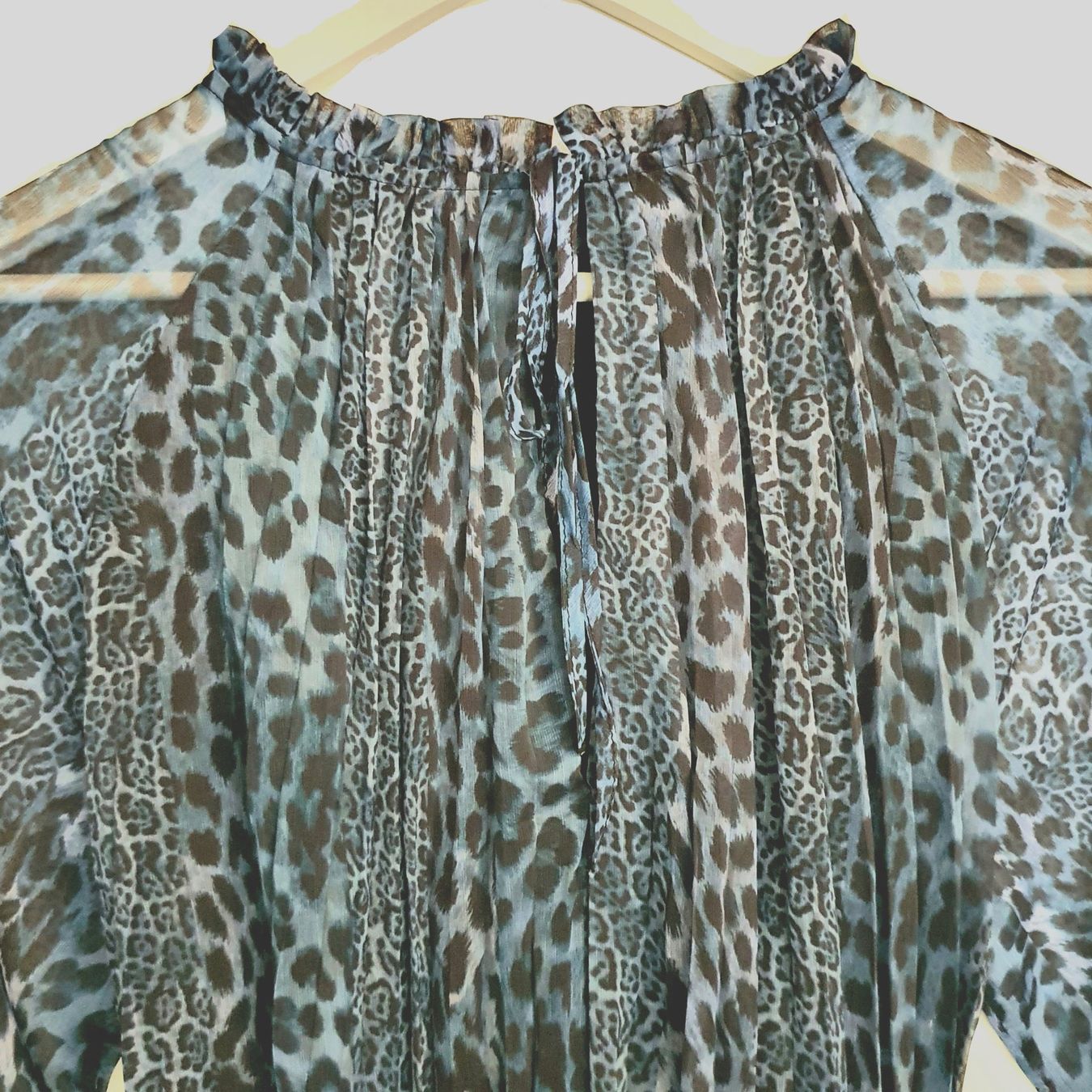 Vestiti: Warehouse Leo Print Plisiertes Midikleid – Nuovo e nell'imballaggio originale da Weiach venduto da sim_8s27 9