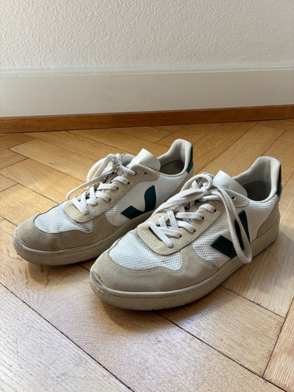 Veja Scarpe da uomo: Veja Sneaker - weiss/beige - Grösse 44 – Usato da Basel venduto da Jannick_W