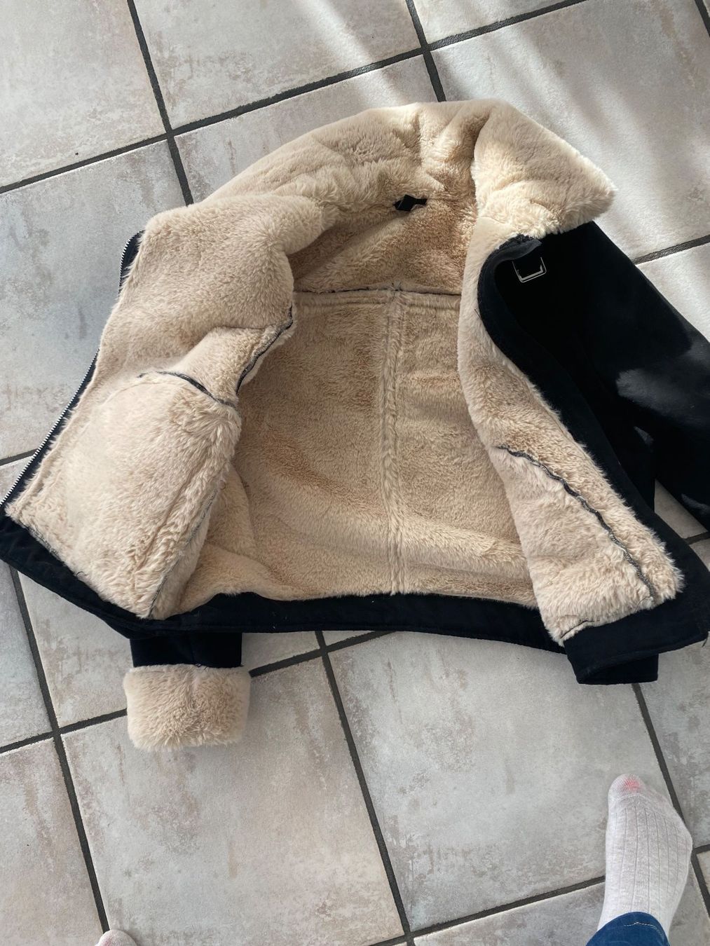 Giacche: Winterjacke Grösse M mit Kunstpelzfutter – Usato da Niederwil SG venduto da Golfgino1809 1
