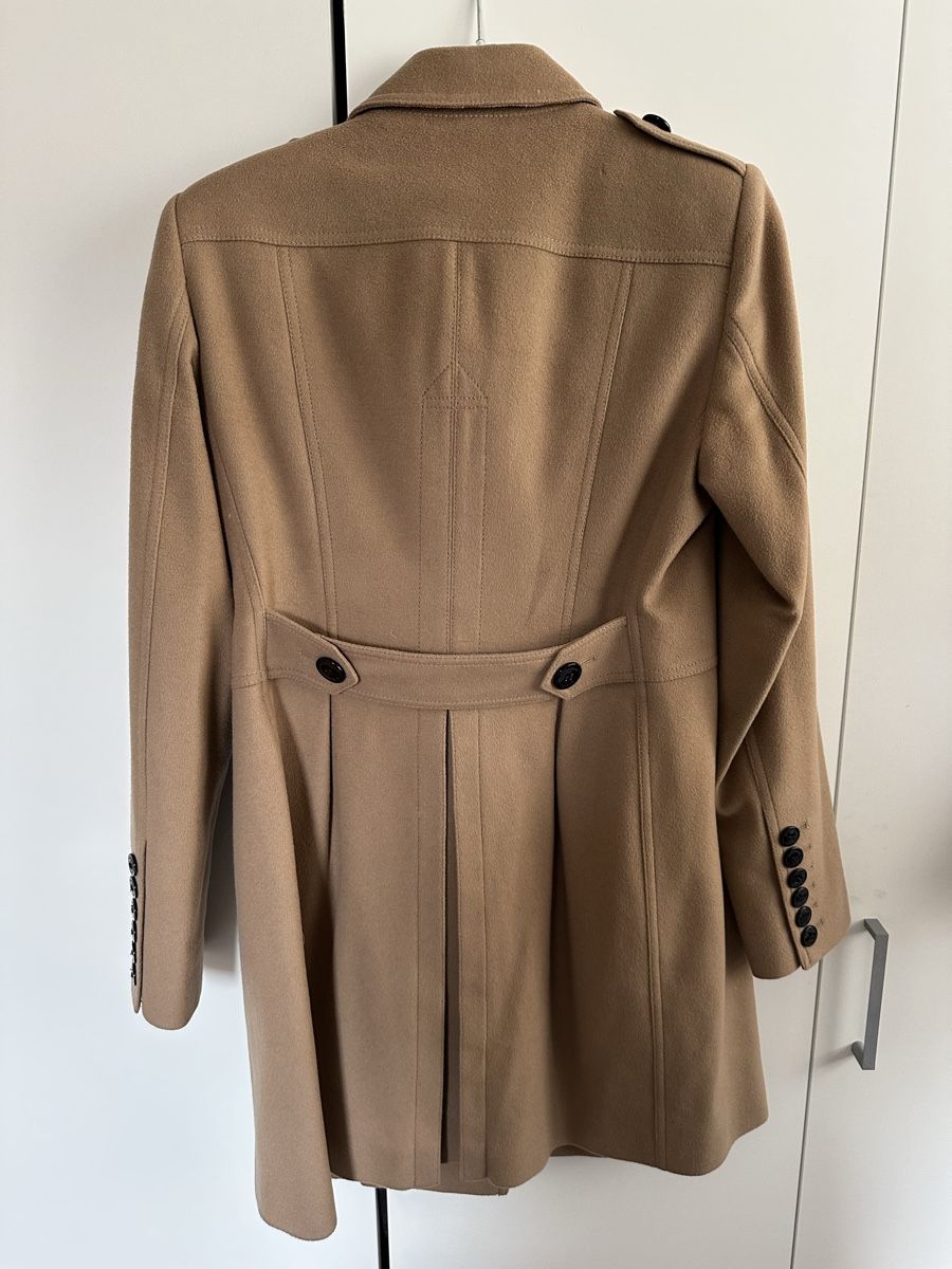 Burberry Mäntel: Burberry Mantel, beige – Gebraucht aus Wallisellen von preloved.fastfashion 1