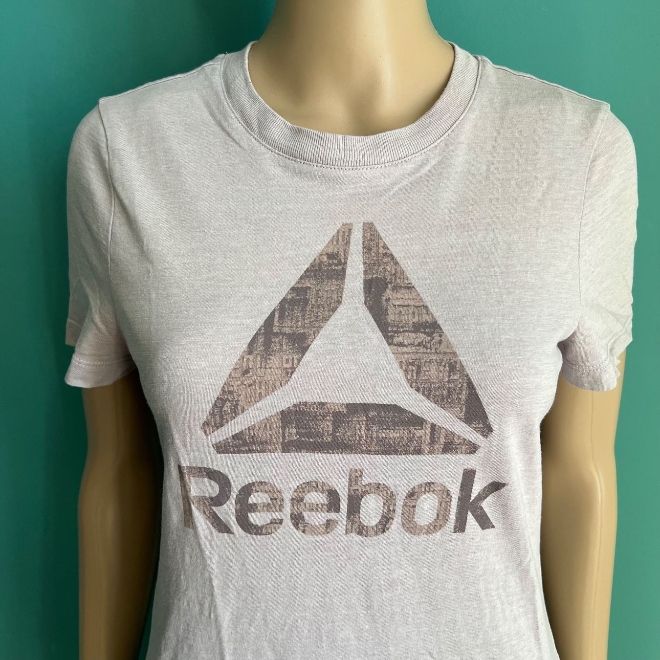 Reebok T-shirt: REEBOK T-Shirt – Usato da Zürich venduto da ClosetQueen 1