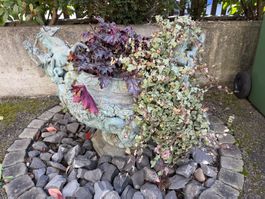 2 traumhafte alte Jardinièren Pflanzenkübel Cachepot