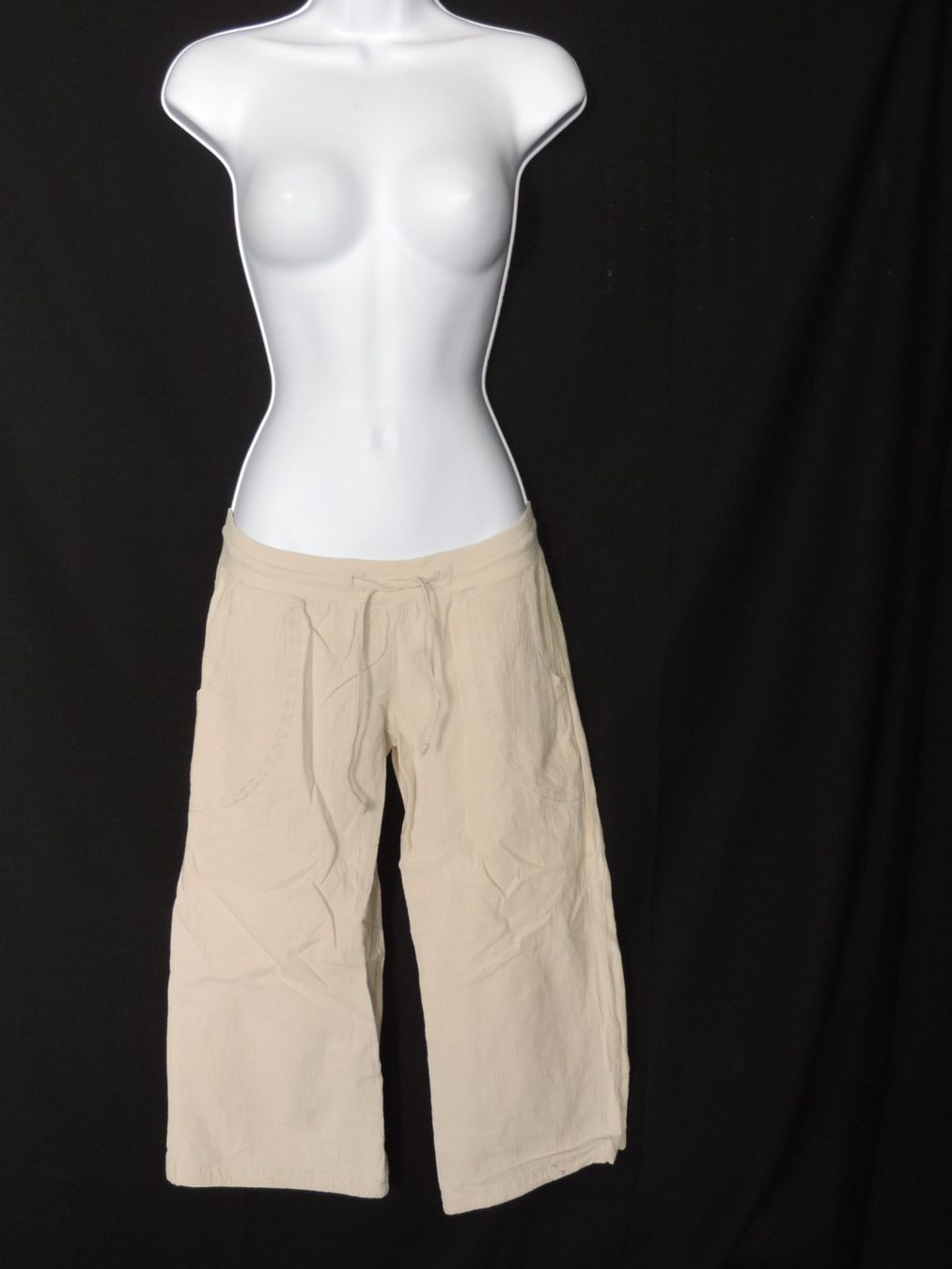 Hosen: pantacourt vero moda beige – Gebraucht aus Genève von Axelle333 1