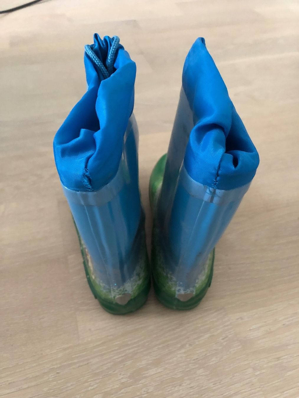 Scarpe per ragazzi: Gummistiefel von Giesswein  - Grösse 31 – Usato da Thalwil venduto da holoarte 1