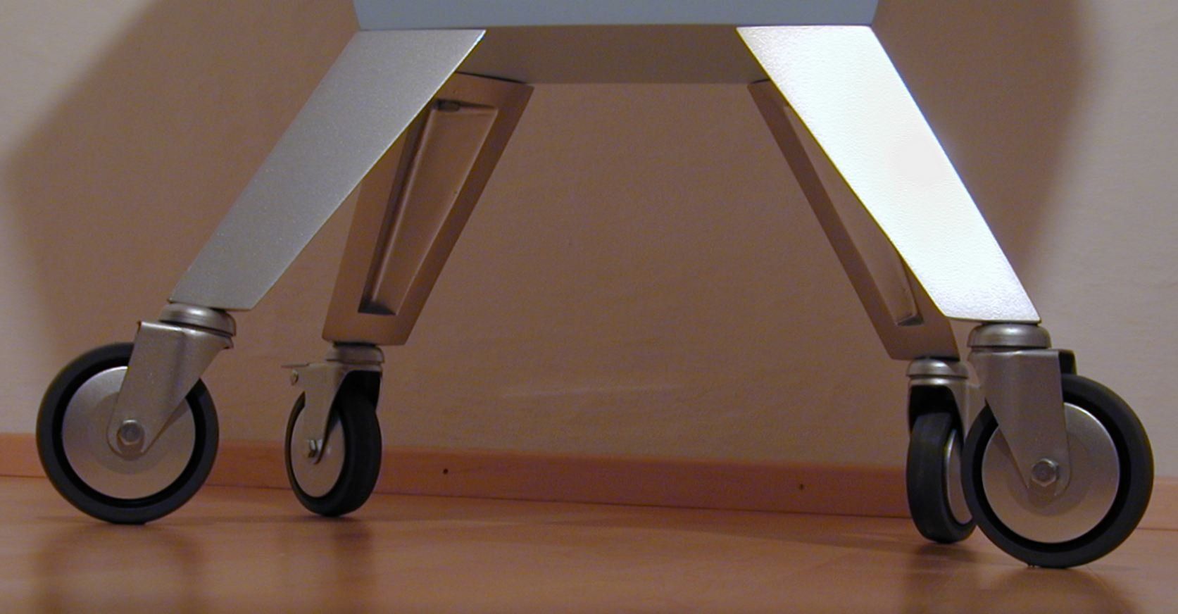 Cassettiere: Einzigartiger Design Prototyp - ein echtes Unikat – Usato da Uetikon am See venduto da E0D6593B-F 5