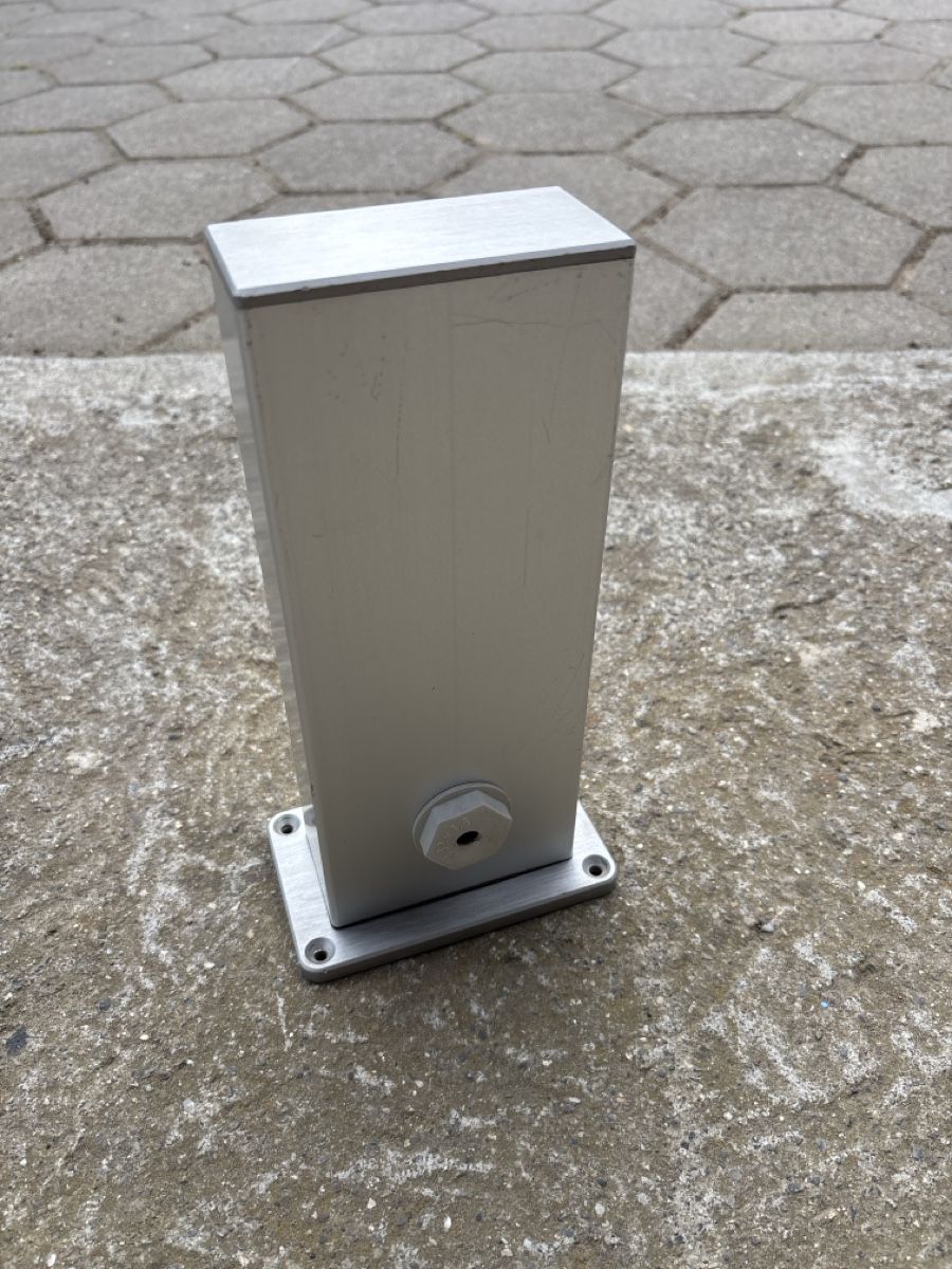 ABB Stecker: Steckdosensäule Aluminium mit SIDOS Steckdose 30mA IP55 – Gebraucht aus Lyssach von Prisi77 2
