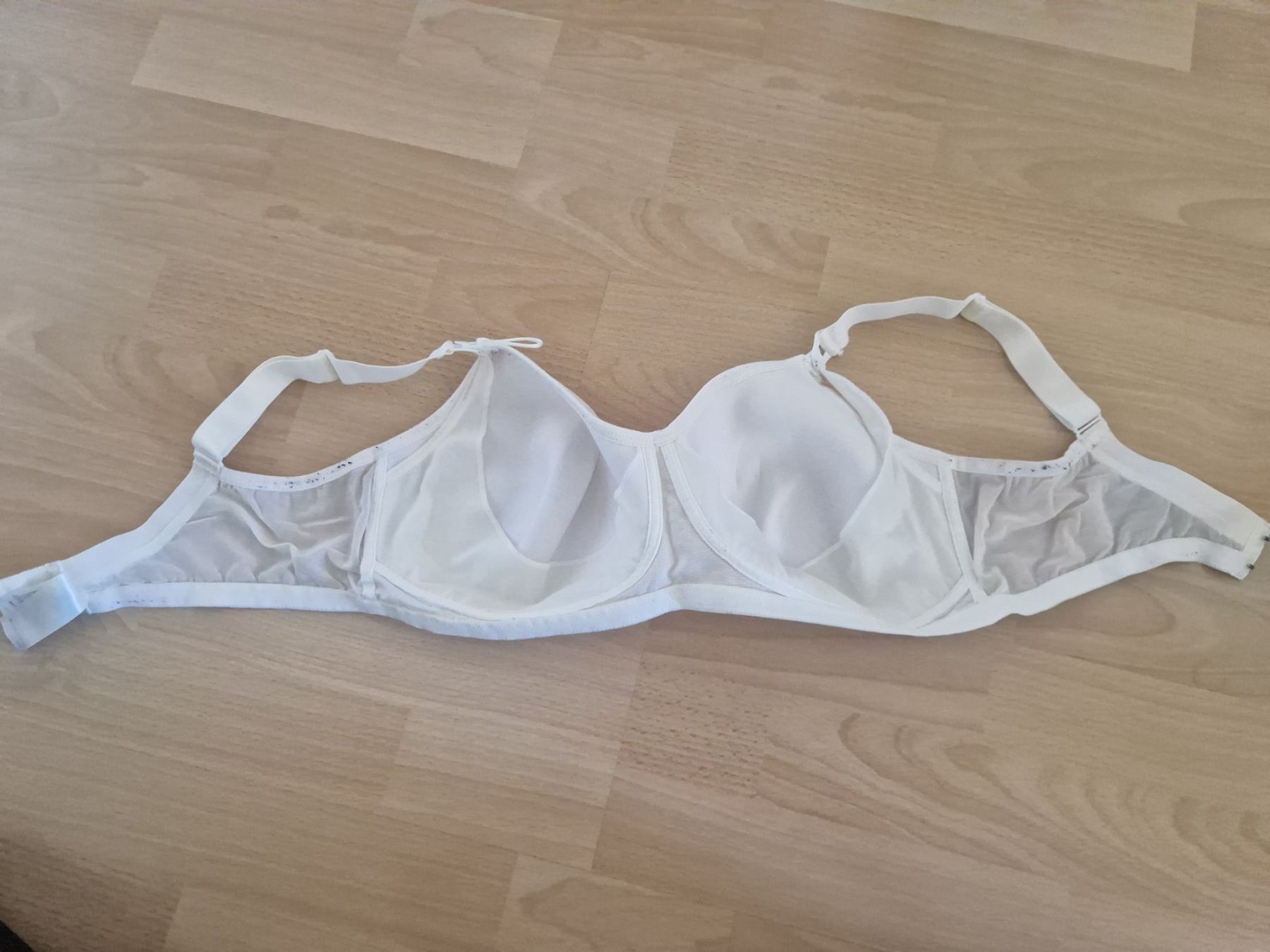 Sonstige Unterwäsche: Still-BH weiss. Grösse 90 E – Gebraucht aus Greifensee von Janali01 1