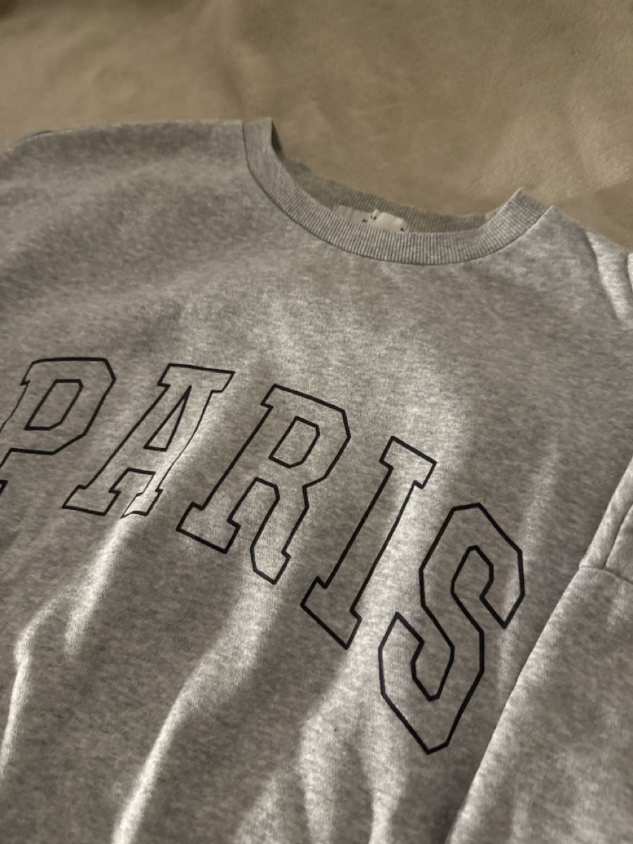 Pulls & Sweat-shirts: Pullover Paris – D'occasion à Zürich par uma_y5q8 1