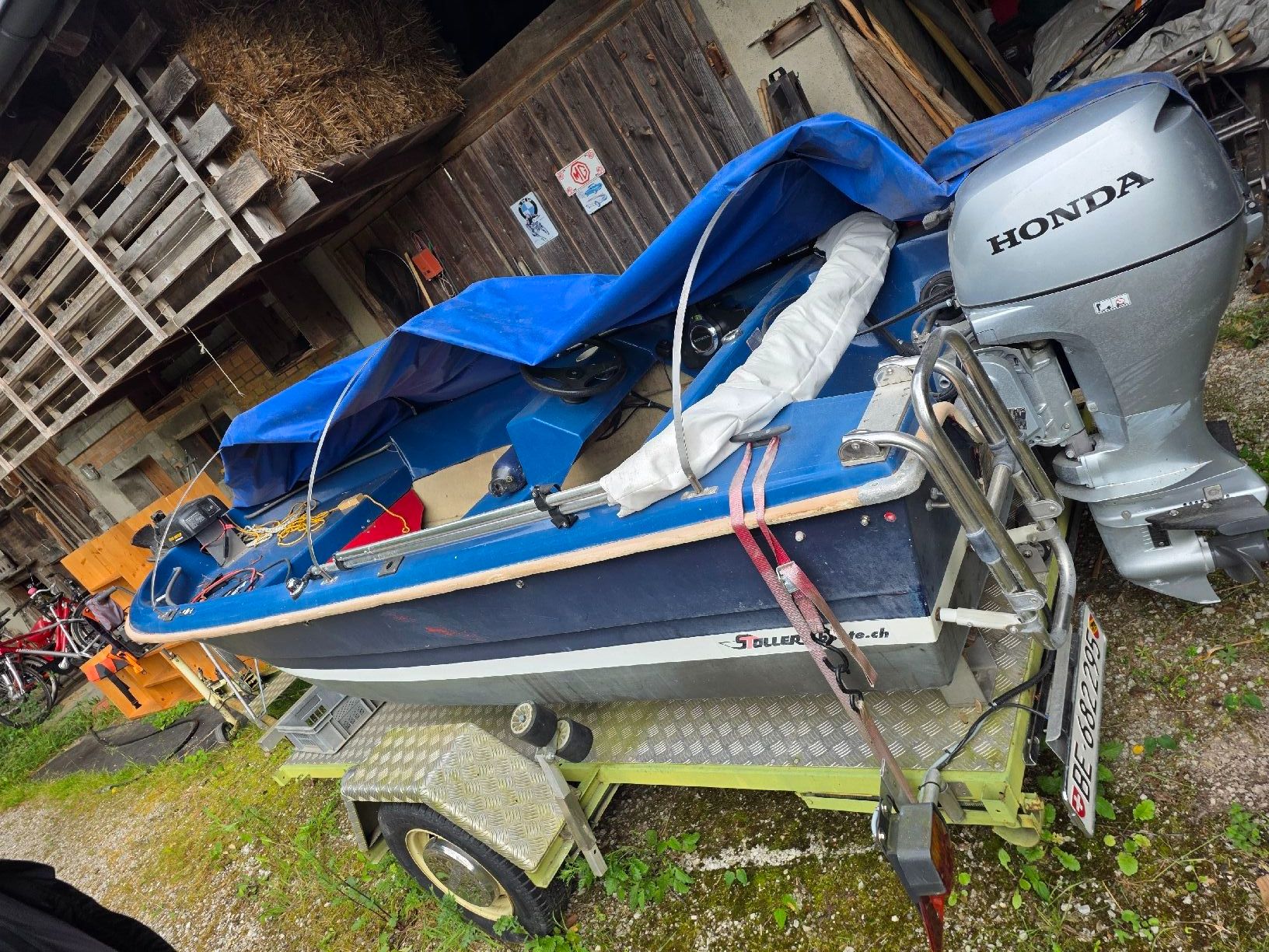 Barche: Motorboot mit Honda Aussenborder & Trailer & Bootsplatz – Usato da Münsingen venduto da Badstyle2 2