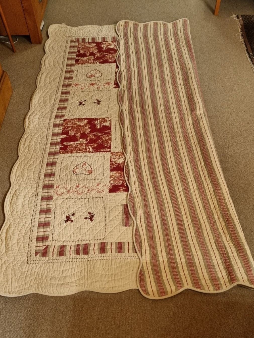 Coperte: 2x Patchwork Tagesdecken inkl. 2x Zierkissen – Usato da Oberrieden venduto da Spencer10 2