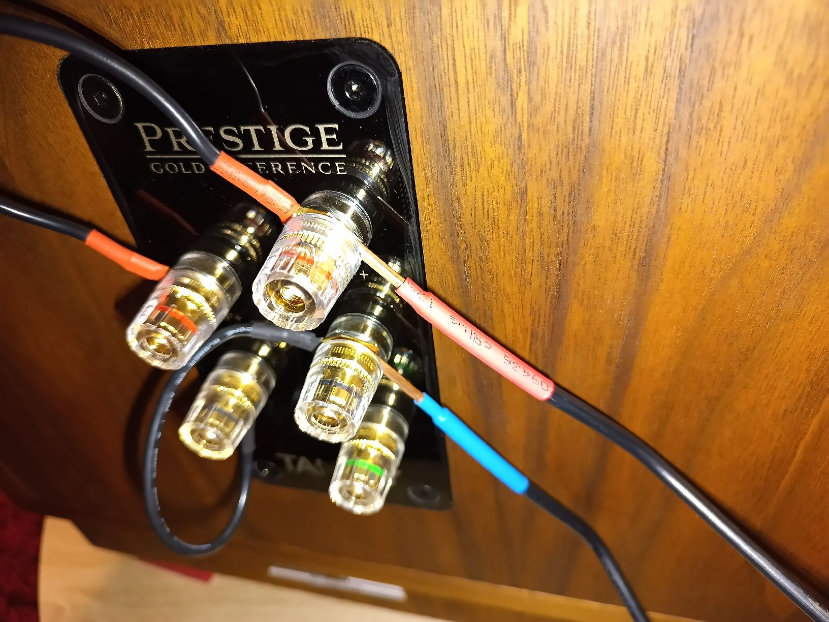 Kabel: Lautsprecherkabel Massivdraht Eigenentwicklung - Testsieger – Neu und originalverpackt aus Rosshäusern von HighendSolutions