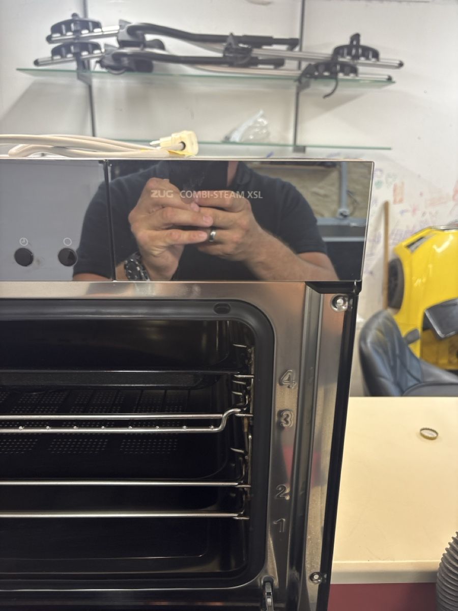 V-Zug Backöfen: Combi Steamer XSL und XSE Backofen  – Gebraucht aus Zollbrück von Markus7 3