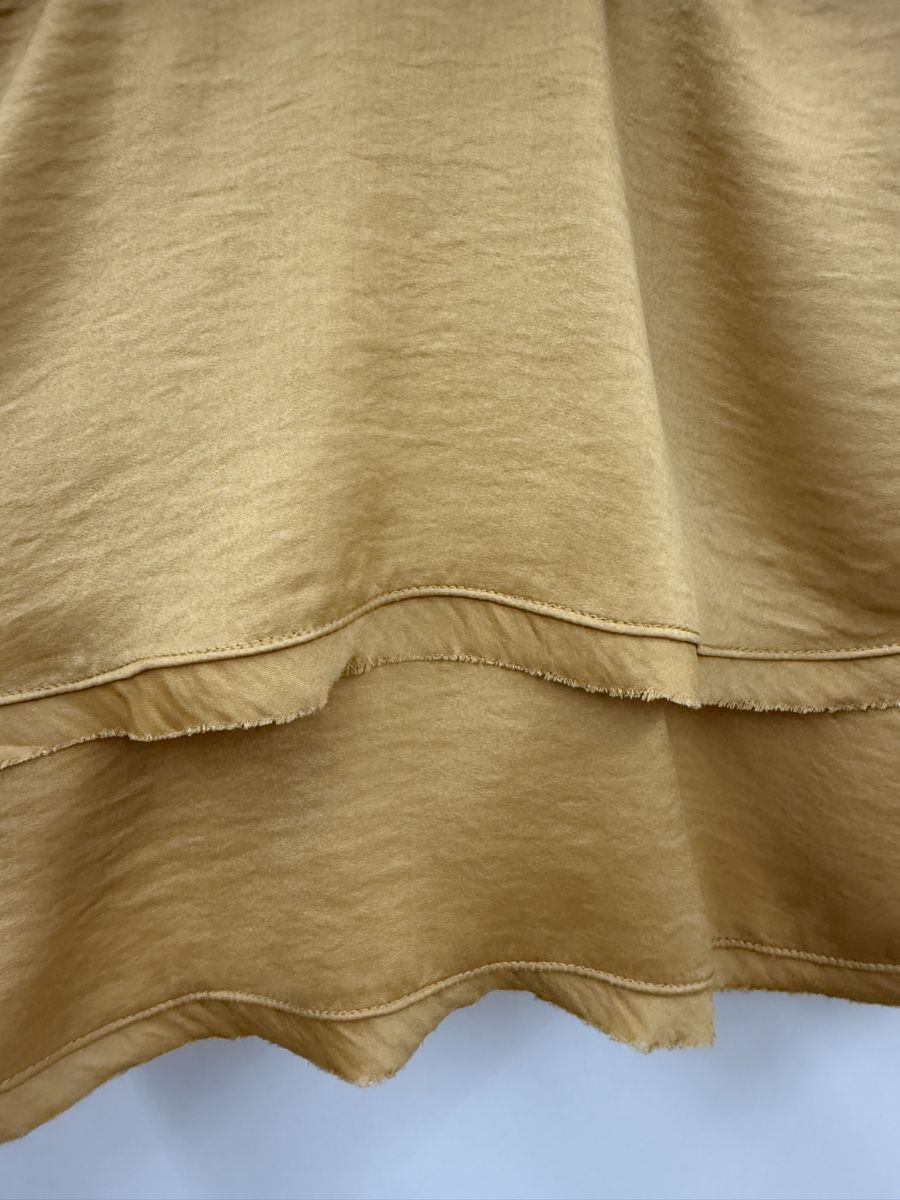 Top: BCBG Maxazria Top XS Gold – Nuovo (secondo la descrizione) da Zürich venduto da WomenMenKidsClothes 6