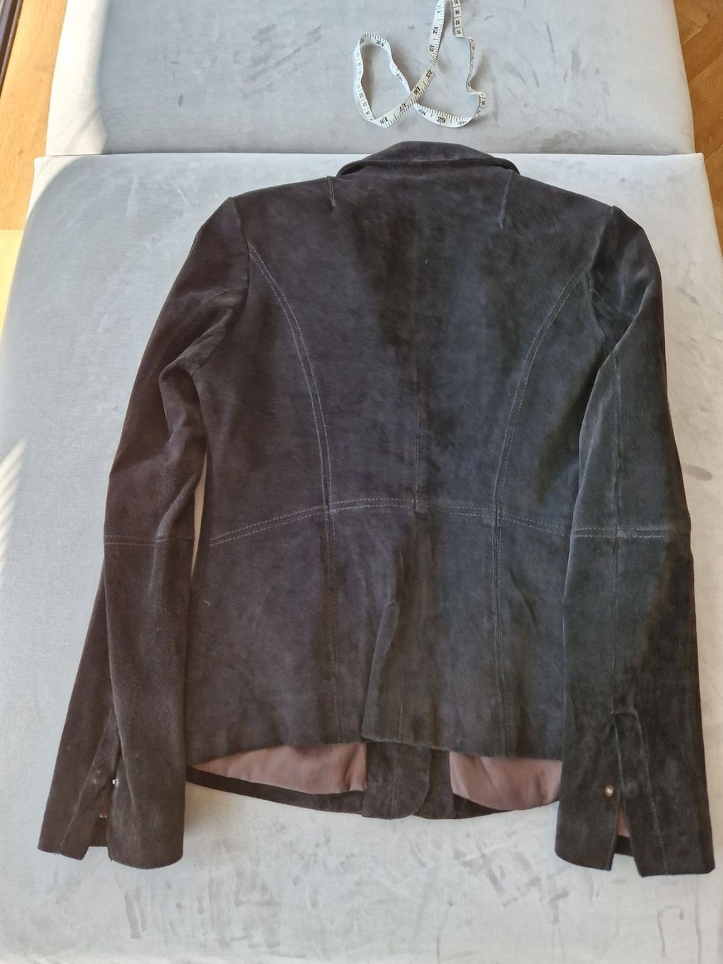 Jacken: ecru suede blazer size S color black – Gebraucht aus Adliswil von fashionholic 5