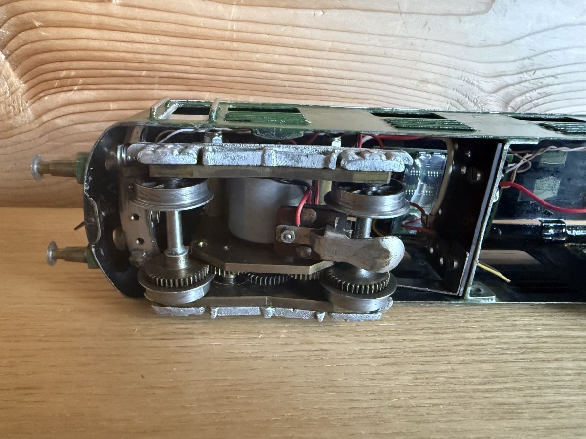 Modelleisenbahnen: Spur 0 Eigenbau Lok mit einem Motor DC – Gebraucht aus Amden von vipernatter 7