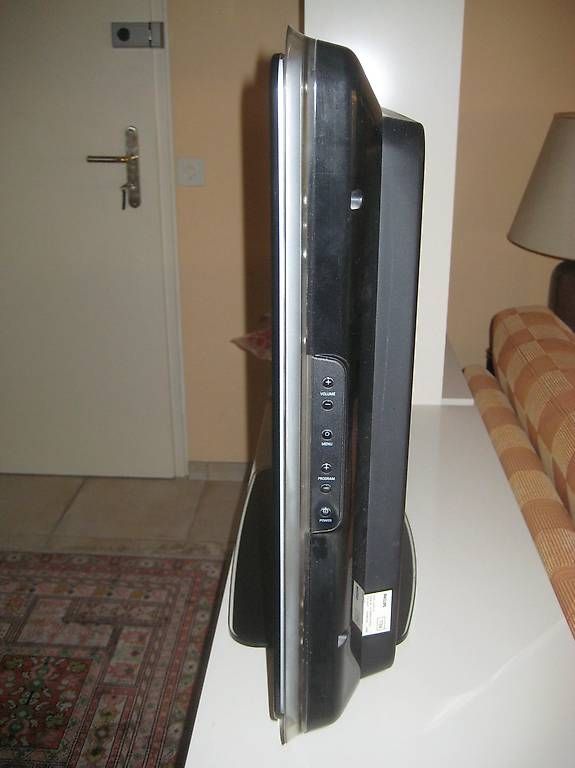 Televisori: Philips LCD, 82 cm, Tip-Top in Ordnung – Usato da Horgen venduto da pet_n5kr 4