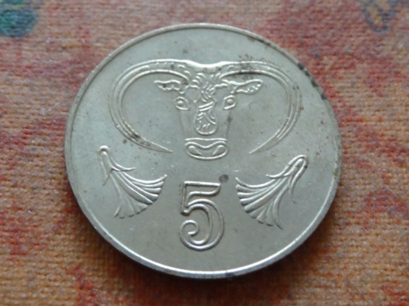 Alle Münzen: CHYPRE  5  Cents  2001 – Gebraucht aus Romanel-sur-Lausanne von Swift13