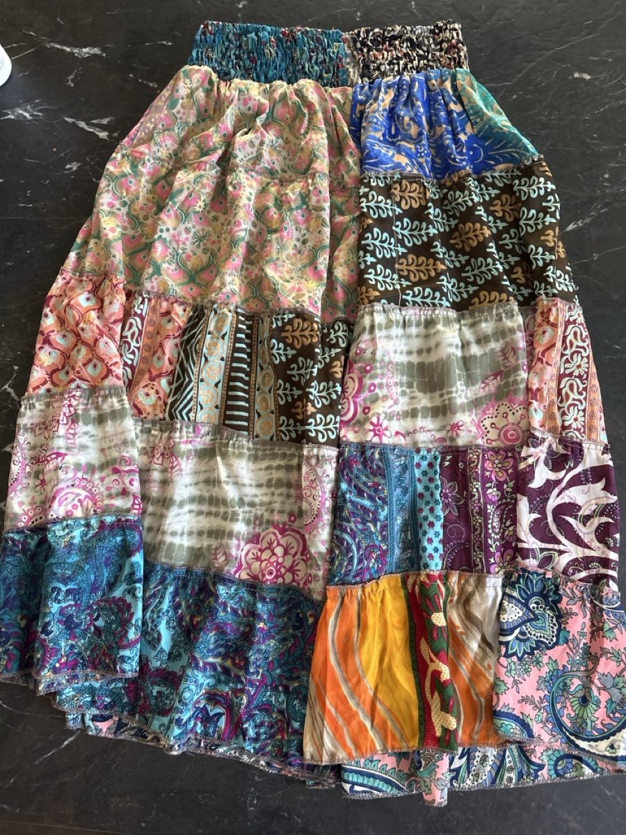 Gonne: Maxirock Patchwork Sari-Stoffreste mit Gummizug – Nuovo (secondo la descrizione) da Pfäffikon ZH venduto da Shona 2
