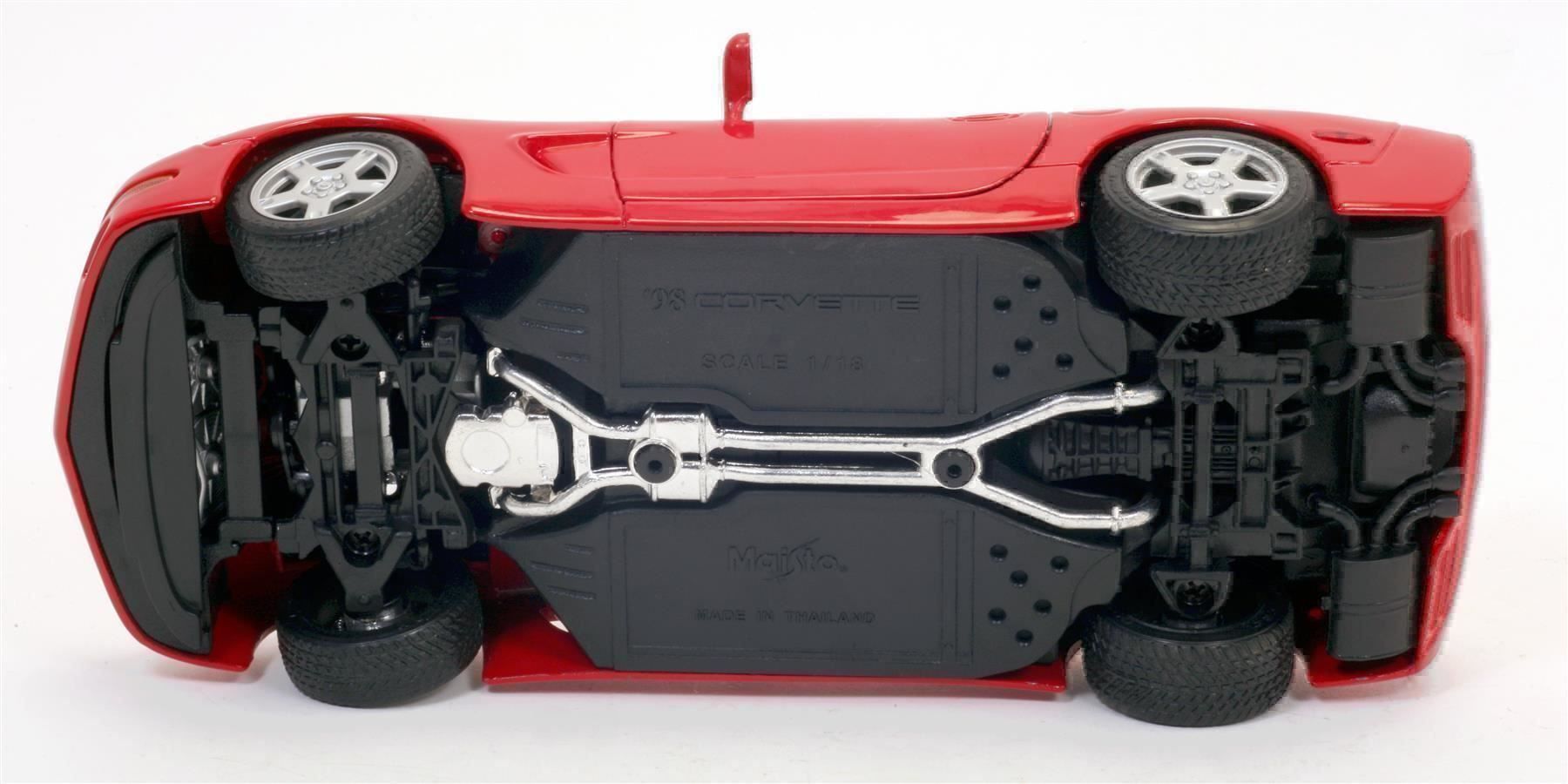 Maisto Modellini d'auto: Chevrolet Corvette 1998 1:18 Maisto – Usato da Bassersdorf venduto da Sugo 6