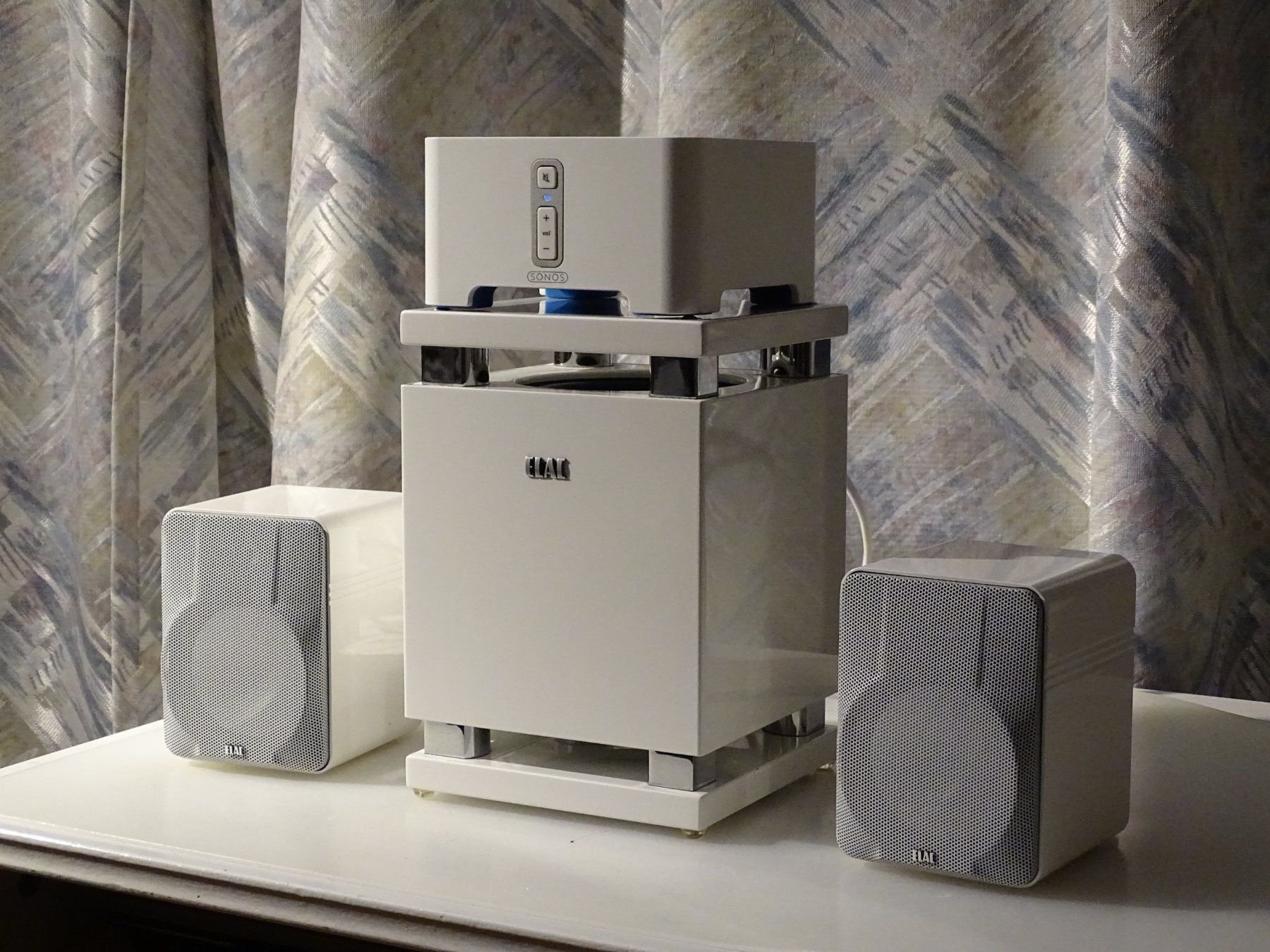 Elac Lettore multimediale & Streamer: Exklusives ELAC Lautsprechersystem mit SONOS Connect & CR200 – Usato da Münsingen venduto da sunny_ 6