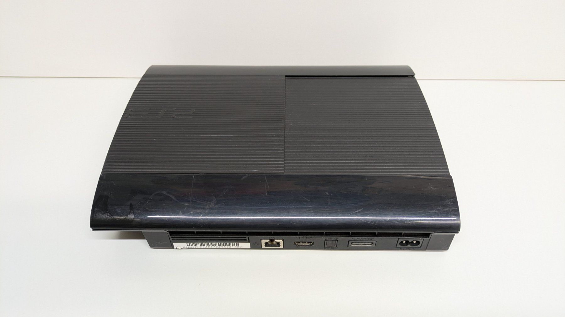 Sony Console: PlayStation 3 Super Slim mit 2 Controller – Usato da Menziken venduto da mame18 5